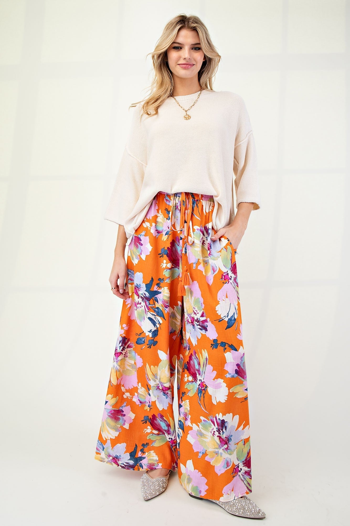 Reg/Plus-Floral Fit Pants