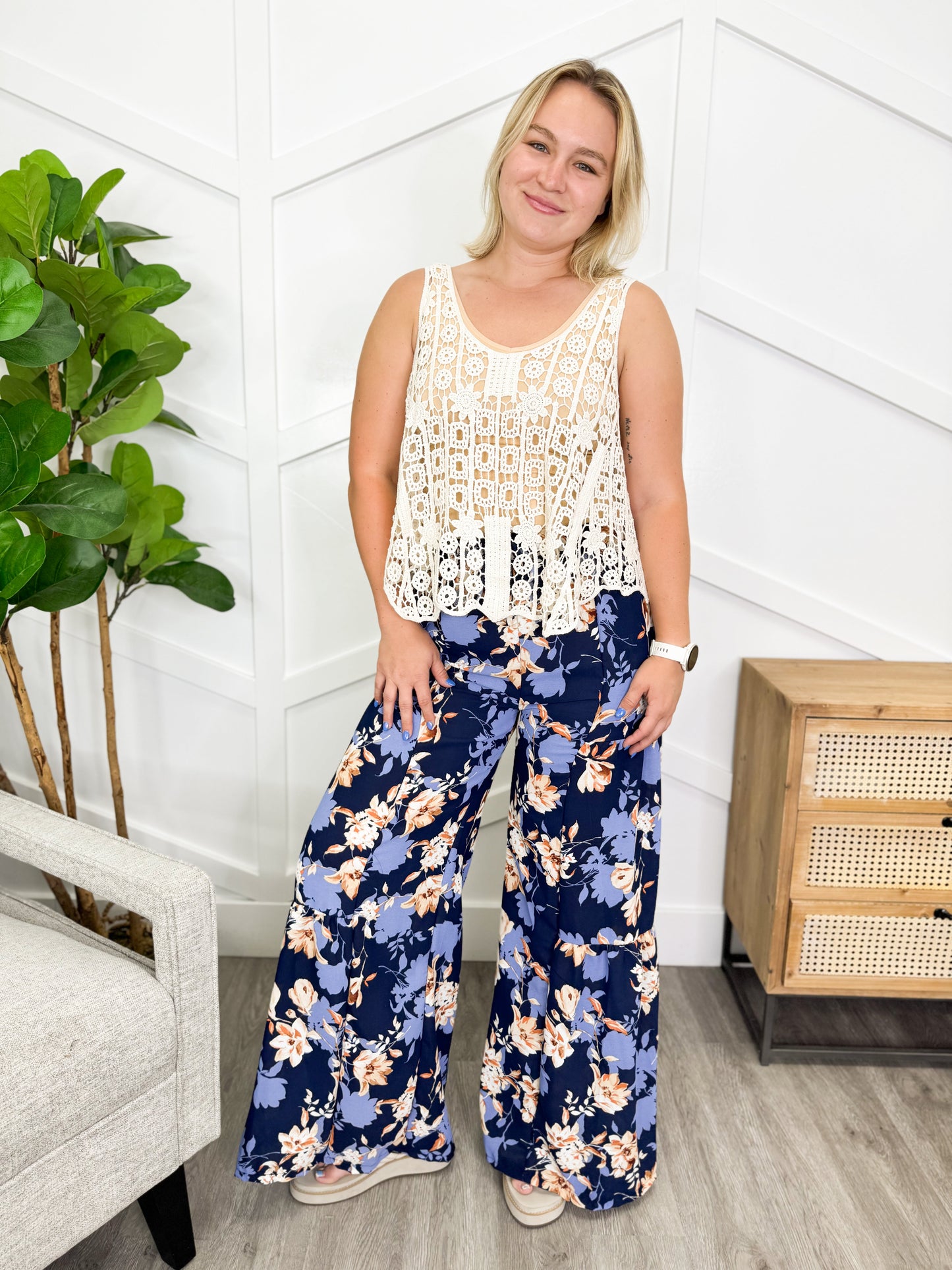 Reg/Plus- Blooming Fields Pants