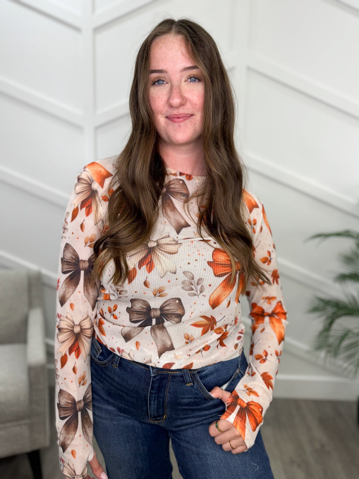 Reg/Plus-Falling For Bows Mesh Top