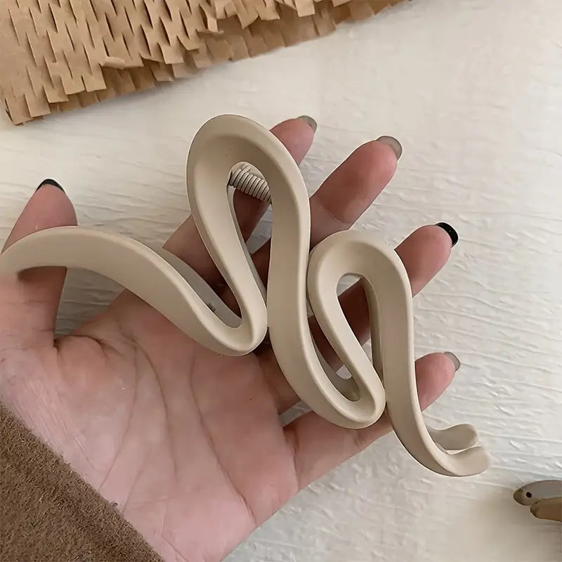 Wavy Hair Claw Clip