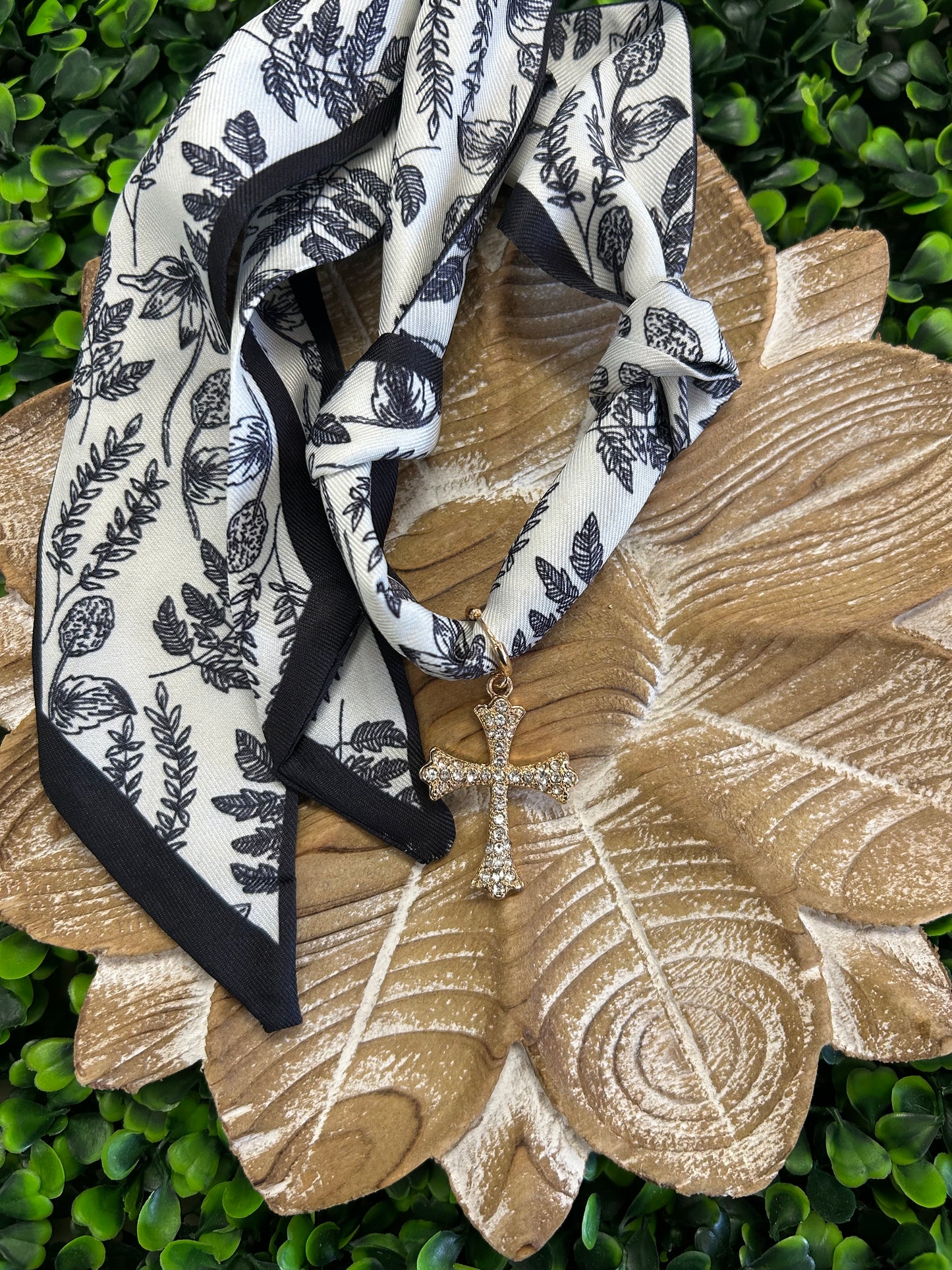 Handcrafted Scarf Interchangeable Charm Necklace