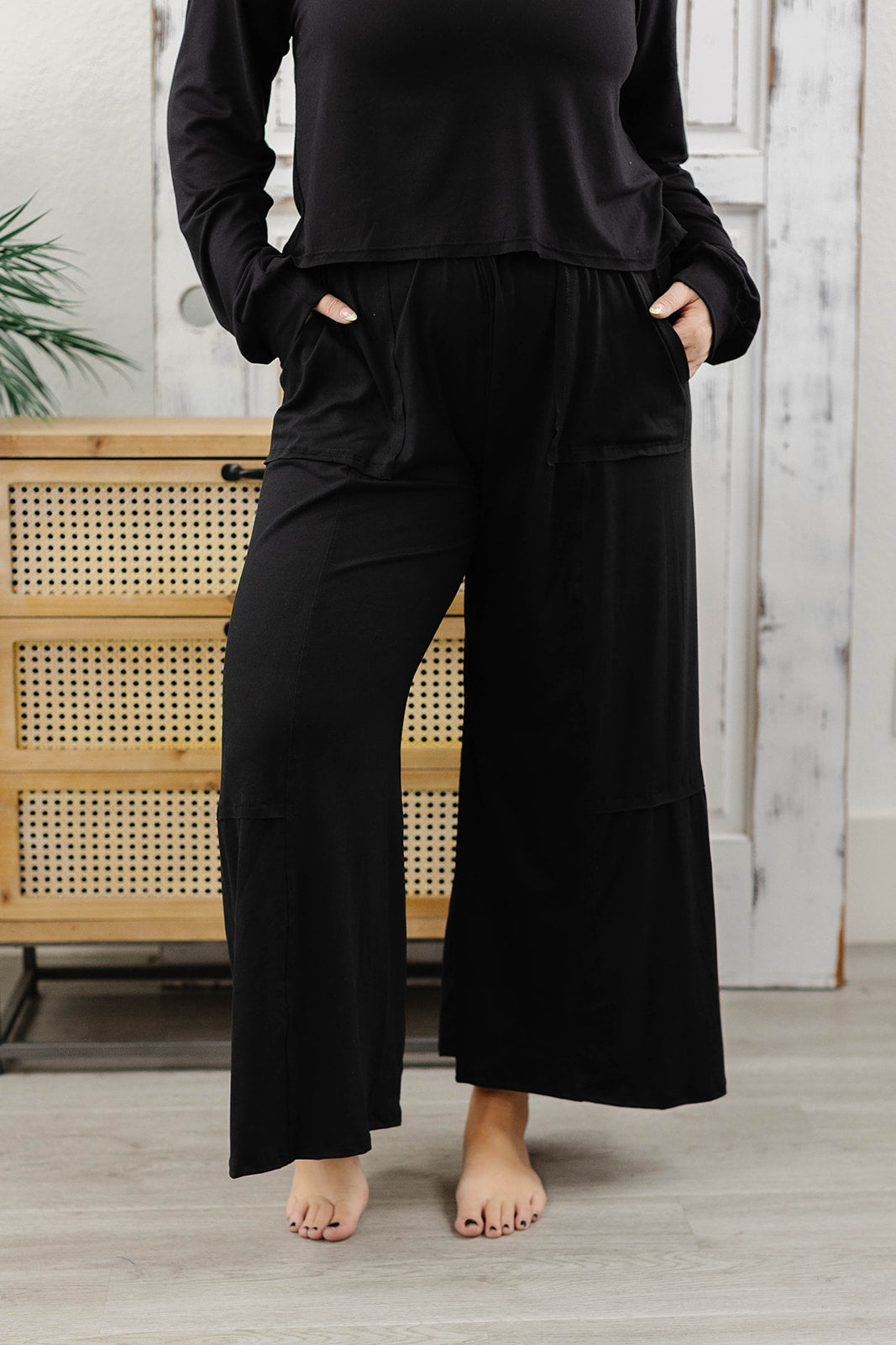 Reg/Plus- Move Along Wide Leg Pants