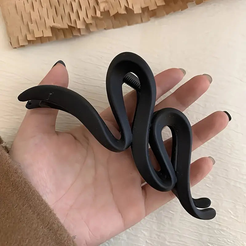 Wavy Hair Claw Clip