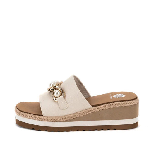 Ivory Adelfia Sandal By Yellow Box